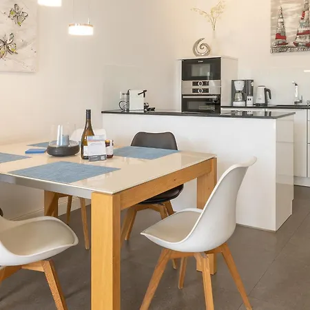 Апартаменты First Meereskristall